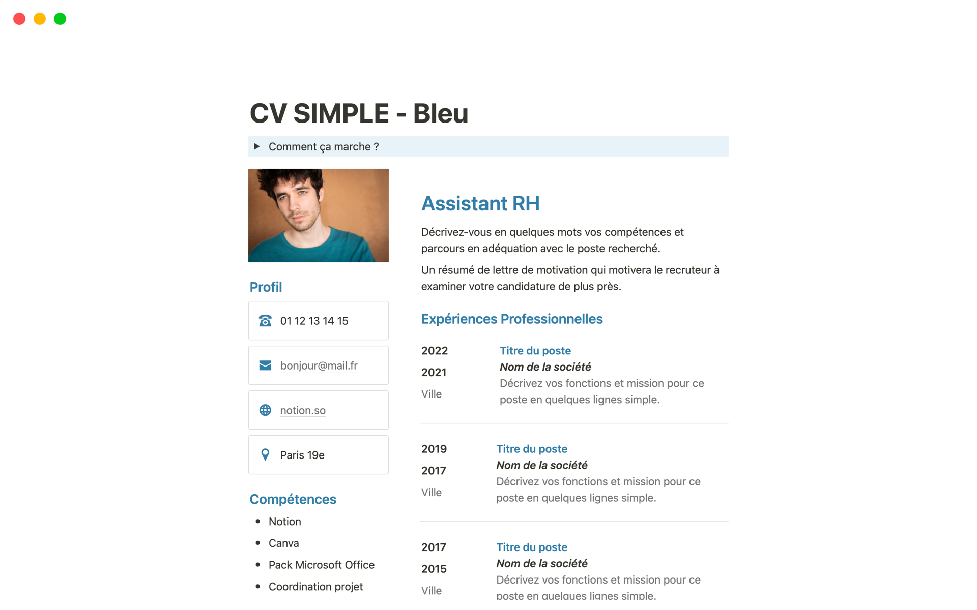 Vista previa de una plantilla para CV simple bleu en français
