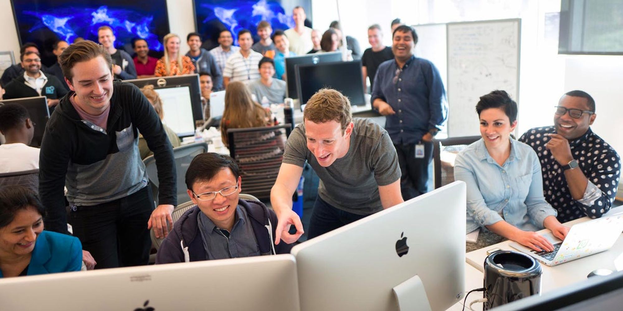 The average age of employees at all the top tech companies, in one chart