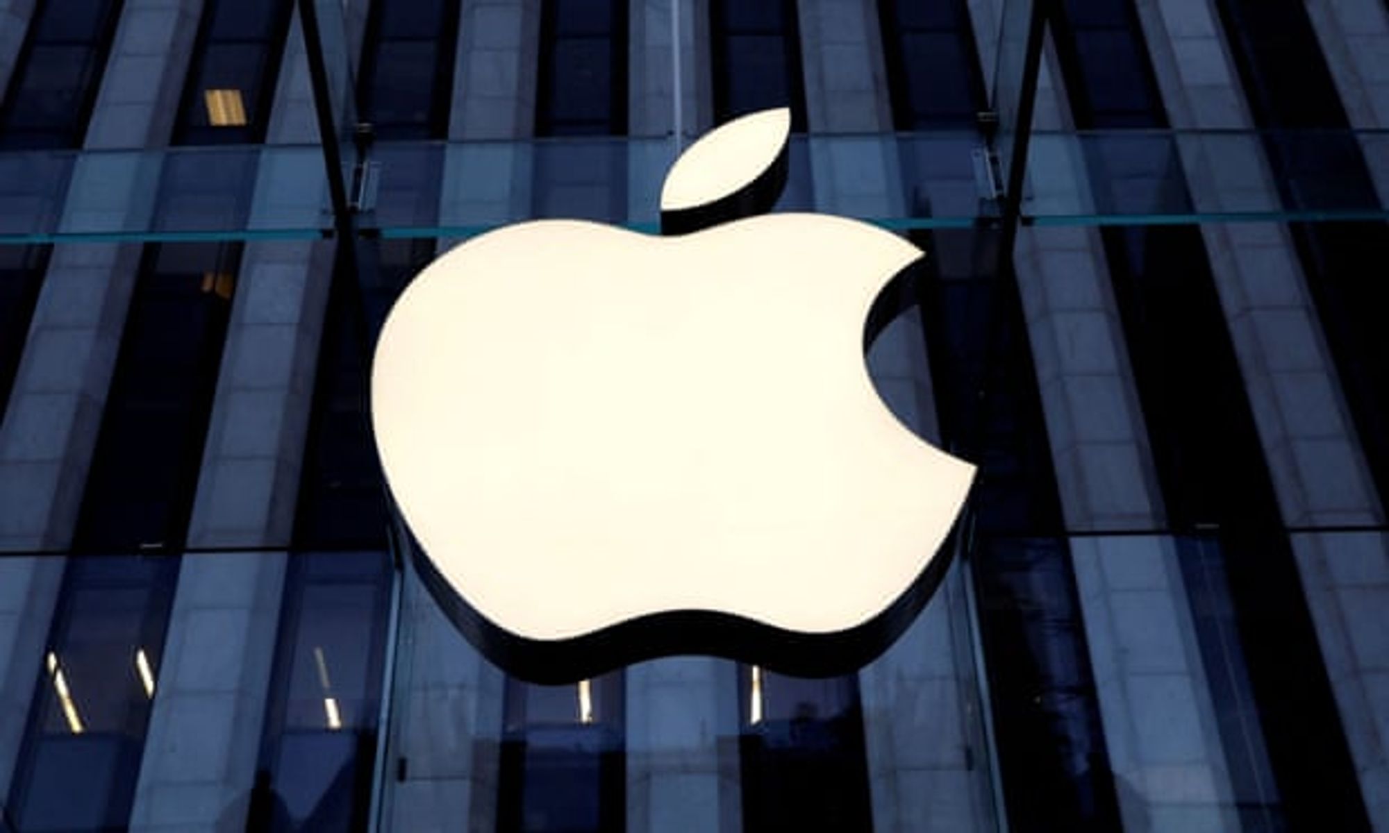 Apple says it prioritizes privacy. Experts say gaps remain | Technology | The Guardian