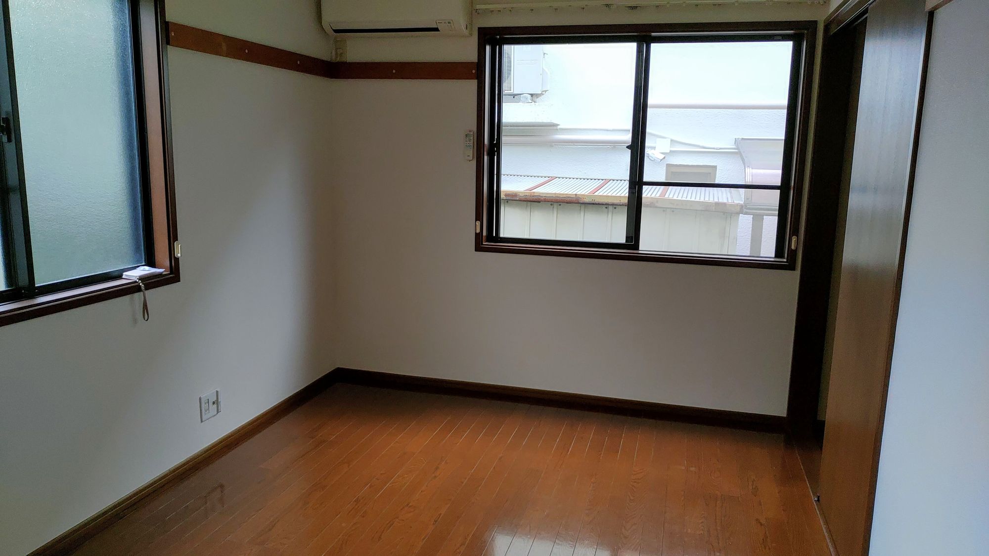 空っぽになった東京の我が家。 リビング兼仕事スペースとして使っていました。