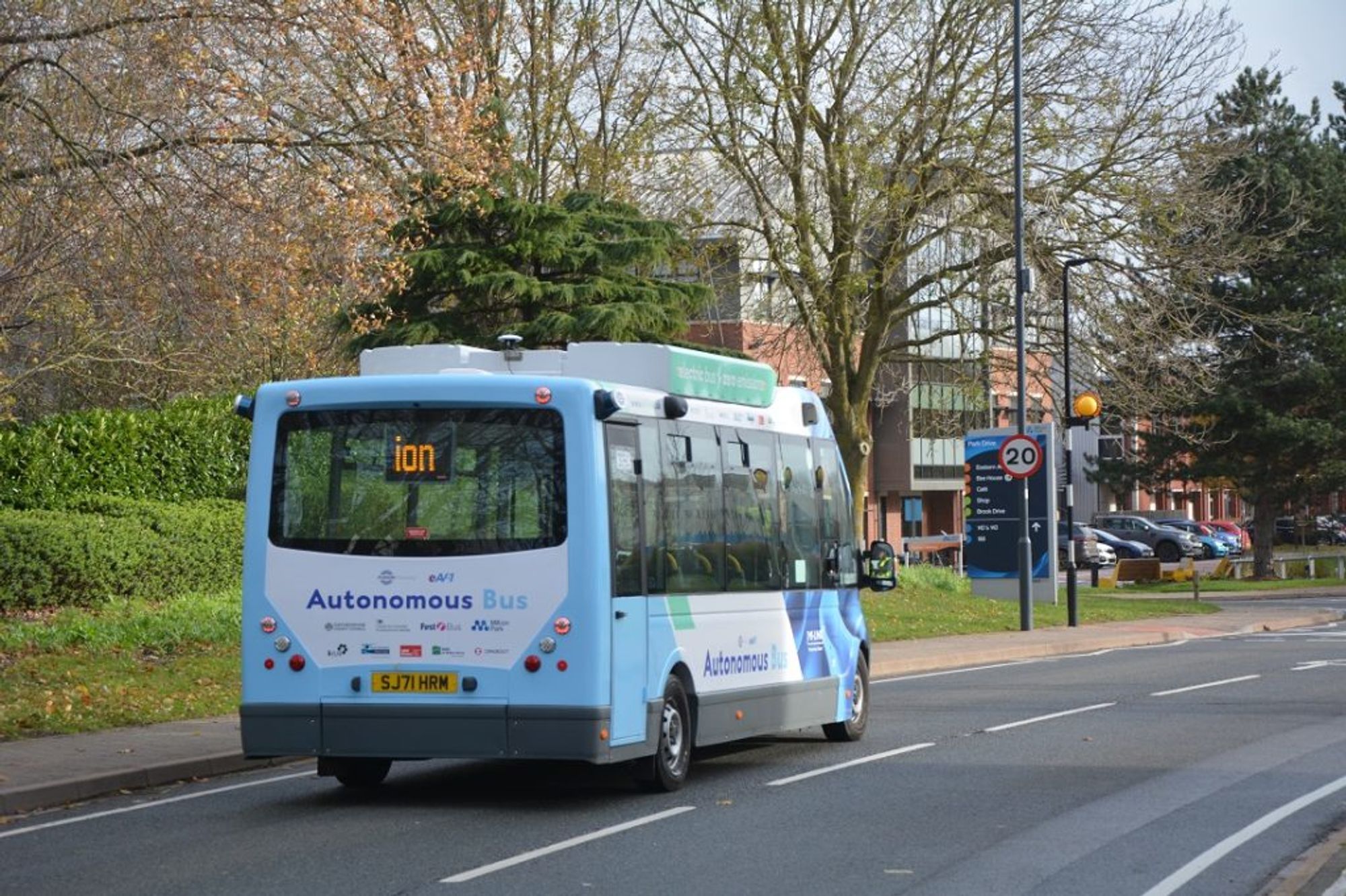 UK's first-ever electronic autonomous bus service to launch in Oxfordshire - Business Leader News