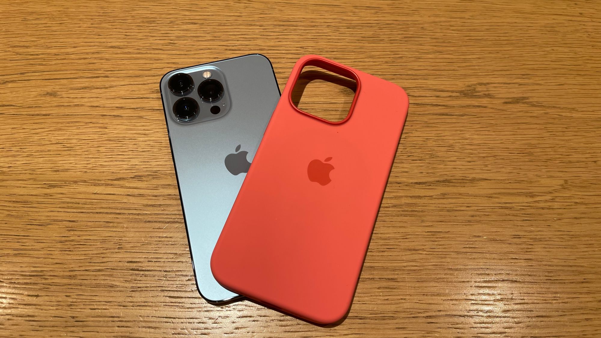 iPhone 13 Pro MagSafe 矽膠保護殼 - 粉紅柚色 ( 燻鮭魚色 ) Pink Pomelo